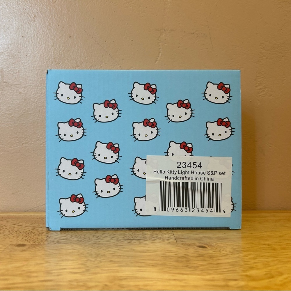 Hello Kitty Nautical Ceramic Salt and Pepper Shaker Set Made By Sanrio. NWTS - Picture 5 of 6